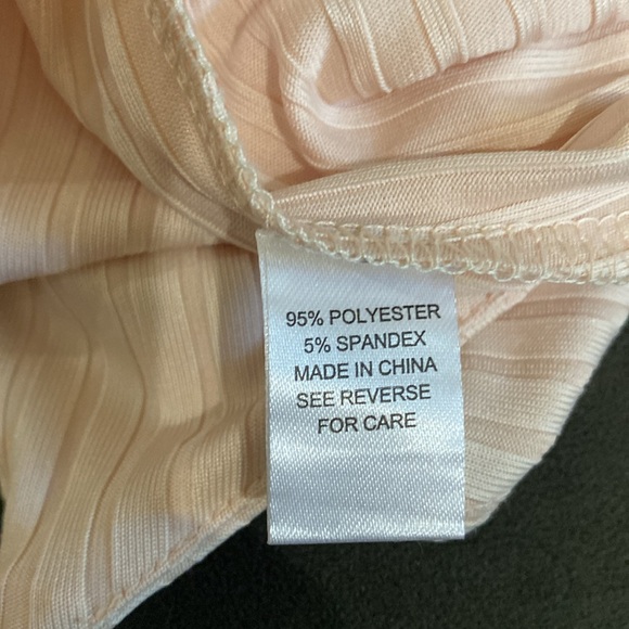 Socialite Peach Cut-out Bodysuit - Picture 7 of 7